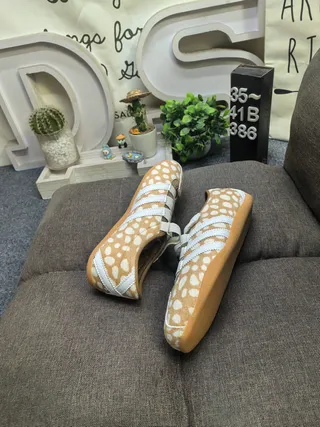 Adidas Beige White Laceless Velcro Strap Sneakers 6