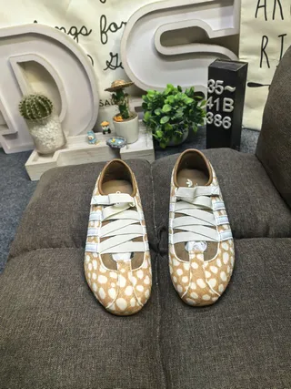 Adidas Beige White Laceless Velcro Strap Sneakers 10