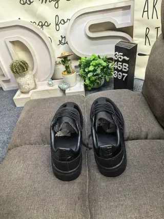 Adidas Black Brogue-Perforated Lugged Sole Lifestyle Sneakers 8