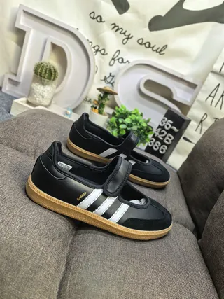 Adidas Black White Laceless Strap-Closure Mary Jane Shoes 9