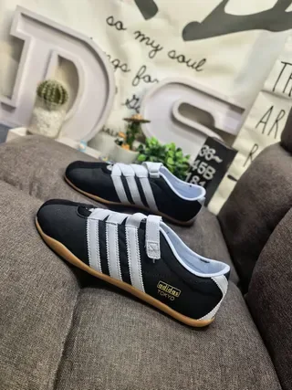 Adidas Black White Laceless Velcro Strap Canvas Upper Lifestyle Sneakers 7