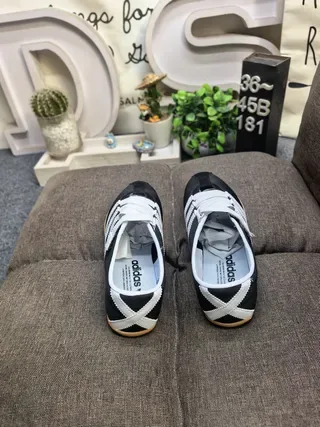 Adidas Black White Laceless Velcro Strap Canvas Upper Lifestyle Sneakers 8