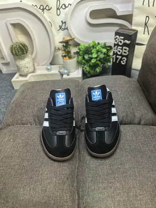Adidas Black White Leather Upper Three-Stripe Side Panel Loafer 10