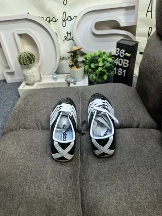 Adidas Black White Low-Top Velcro Strap Lifestyle Sneakers 8