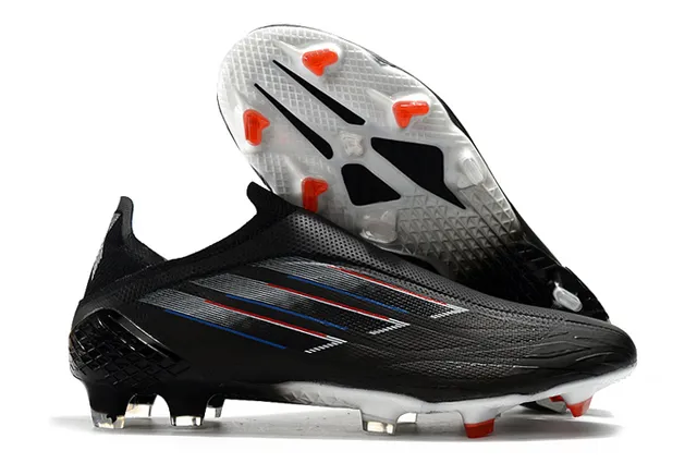 Adidas Chaussures de football bleu rose semelle holographique iridescente upper sock-fit coupe basse terrain ferme 12