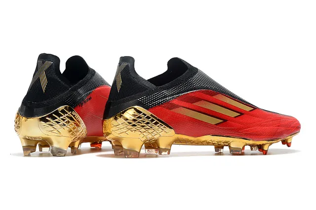 Adidas Chaussures de football bleu rose semelle holographique iridescente upper sock-fit coupe basse terrain ferme 21