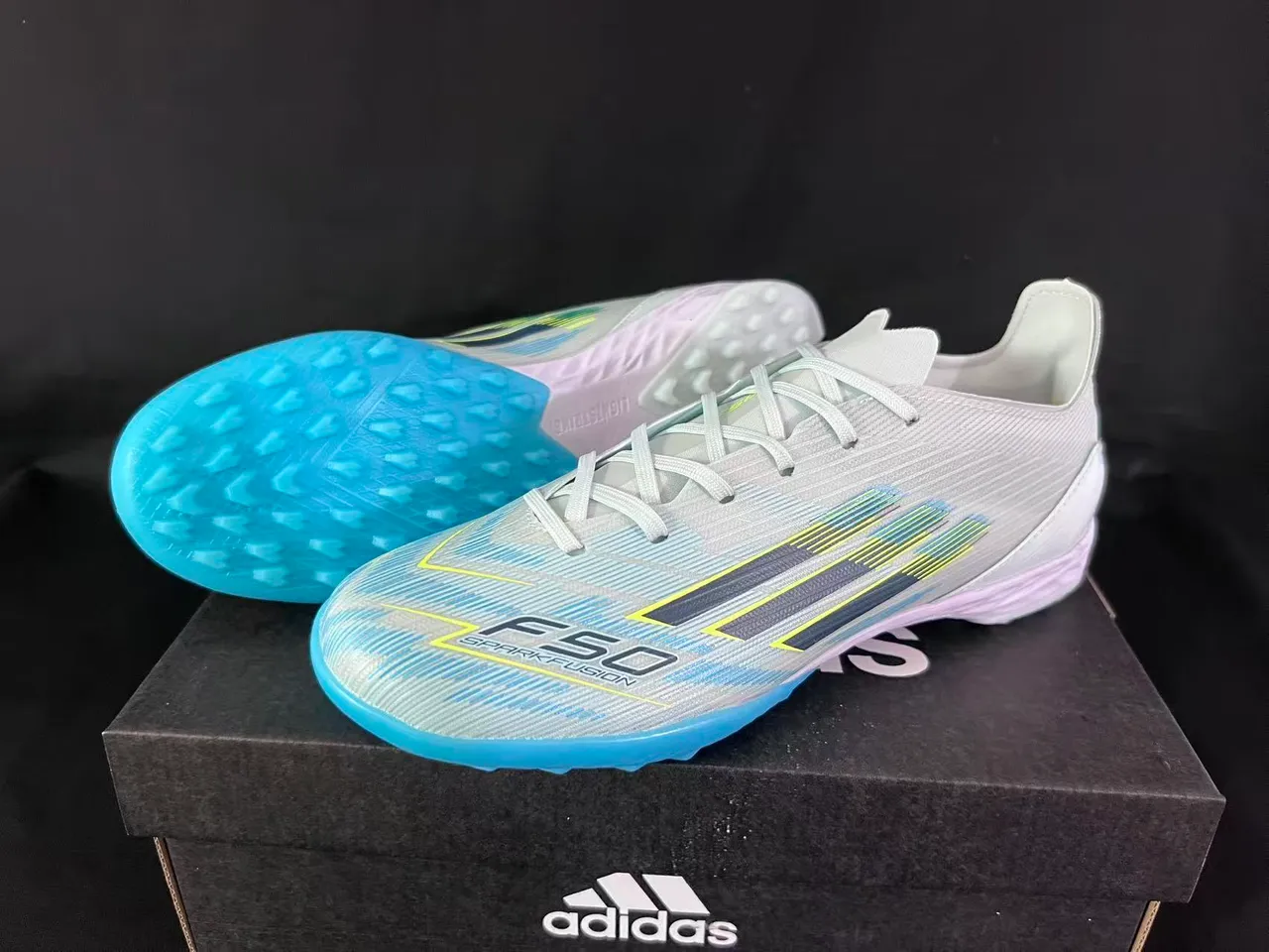 Adidas F50 Sparkfusion Light Mint and Cyan Turf Chaussures de football 10