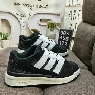 Adidas Forum 2000 काला और सफेद लाइफस्टाइल स्नीकर