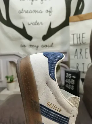 Adidas Gazelle Off-White and Navy Lifestyle Sneakers 3