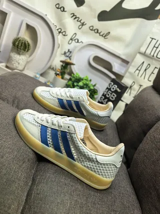 Adidas Gazelle Off-White and Navy Lifestyle Sneakers 7