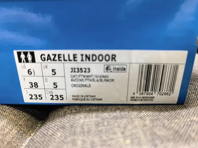 Adidas Gazelle Off-White and Navy Lifestyle Sneakers 22