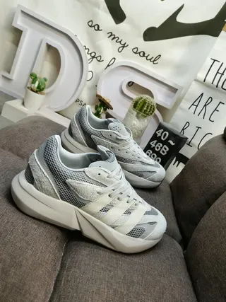 Adidas Gray Beige Mesh And Suede Hybrid Upper Sculpted Chunky Midsole Lifestyle Sneakers 9