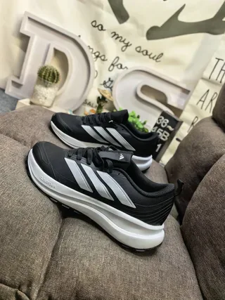 Adidas Gray Beige Mesh-and-Synthetic Upper Tonal Three-Stripe Branding Sneakers 17