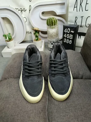Adidas Gray Beige Suede Upper Platform Sole Sneakers 10