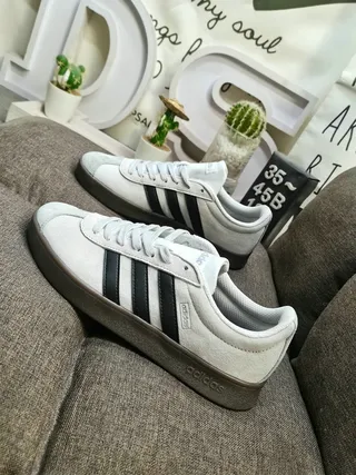 Adidas Gray Black Low-Top Suede-Like Upper Lifestyle Sneakers 7
