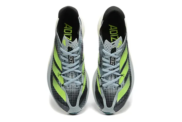 Adidas Gris Verde Malla Ingenierada Three-Stripe Zapatillas de correr 2