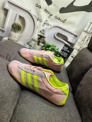 Adidas Green Pink Retro Runner Nylon Upper Lifestyle Sneakers 7