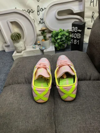 Adidas Green Pink Retro Runner Nylon Upper Lifestyle Sneakers 8