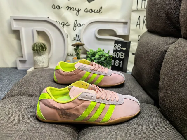 Adidas Green Pink Retro Runner Nylon Upper Lifestyle Sneakers 11
