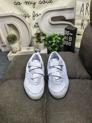 Adidas Laceless Strap Sneaker White Lifestyle Sneakers 10