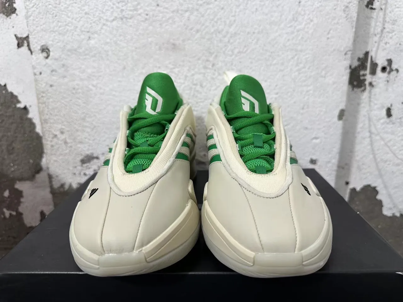 Adidas Lillard 9 Beige Green Sans lacets facile à enfiler construction sculpté multicouche semelle intermédiaire chaussures de basket-ball 4