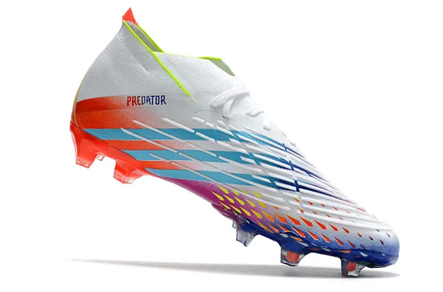 Adidas Multicolore Blanc Haut-Coupé Tricot Supérieur Overlay Gradient Terrain Firme Chaussures de Football 22