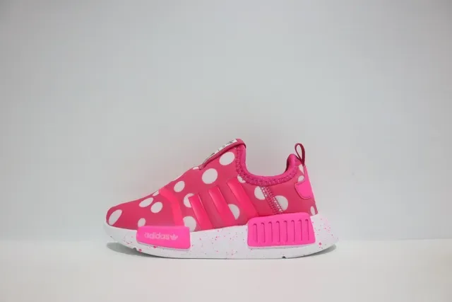 Adidas NMD R1 Black/White Lifestyle Sneakers 5