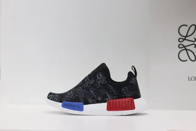 Adidas NMD R1 Black/White Lifestyle Sneakers 9
