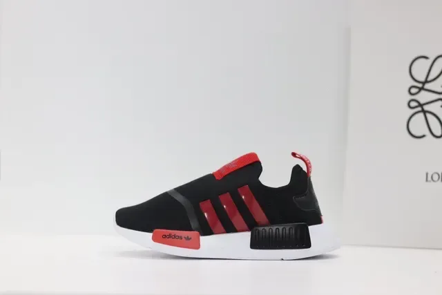 Adidas NMD R1 Black/White Lifestyle Sneakers 14