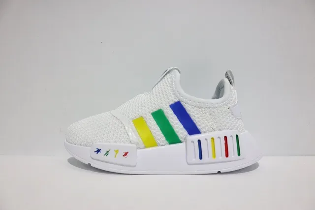 Adidas NMD R1 Black/White Lifestyle Sneakers 20