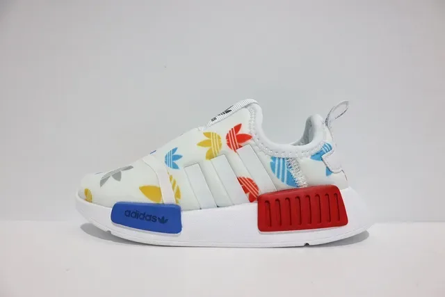 Adidas NMD R1 Black/White Lifestyle Sneakers 22