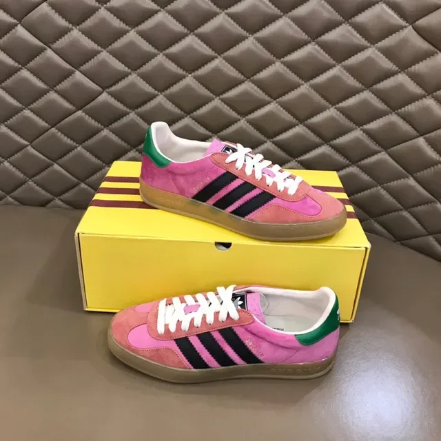 Adidas Chaussures Lifestyle Daim Rose et Noir avec Panneau Latéral de Trois Rayures 8