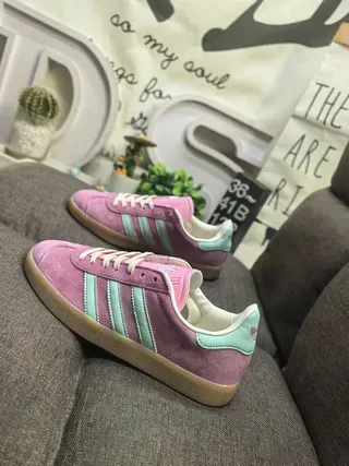 Adidas Pink Green Suede Upper Three-Stripe Side Panel Lifestyle Sneakers 7