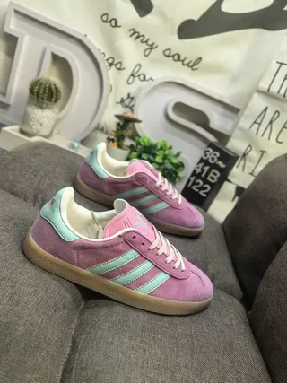 Adidas Pink Green Suede Upper Three-Stripe Side Panel Lifestyle Sneakers 9
