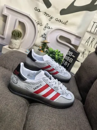 Adidas Pink White Low-Top Three-Stripe Side Lifestyle Sneakers 9