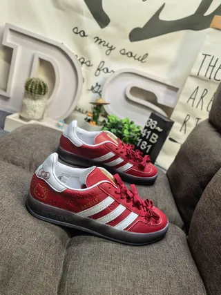 Adidas Pink White Low-Top Three-Stripe Side Lifestyle Sneakers 19