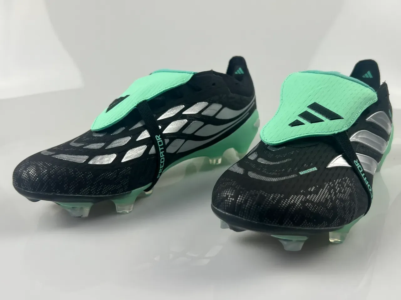 Adidas Predator Noir Vert Sans Lacets Sangle Outsole Translucide Mint Semelle Terrain Ferme Chaussures de Football 8