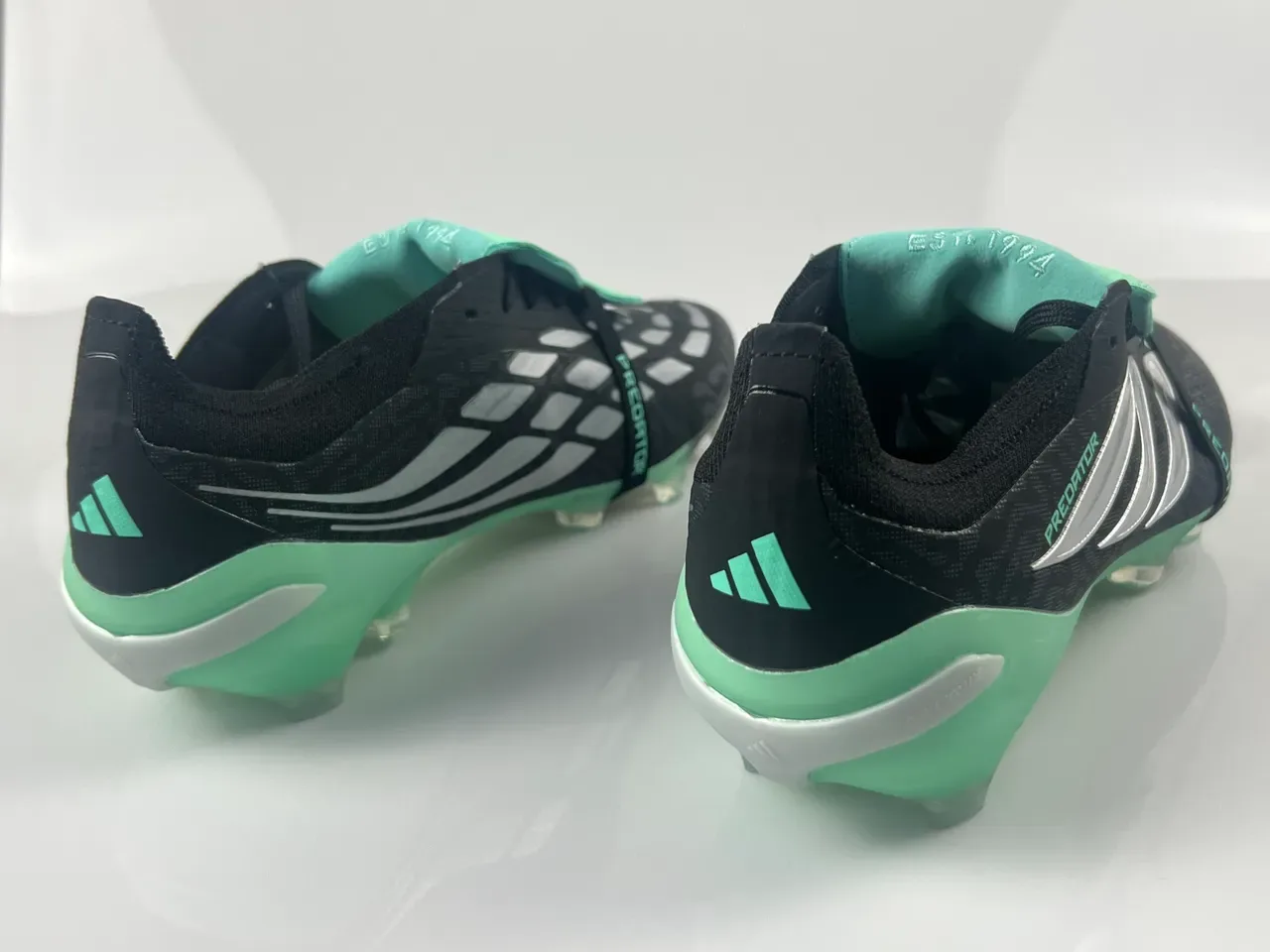 Adidas Predator Noir Vert Sans Lacets Sangle Outsole Translucide Mint Semelle Terrain Ferme Chaussures de Football 10