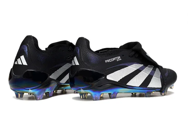 Adidas Predator Noir Blanc Fermeture à sangle sans lacets Semelle iridescente holographique Chaussures de football sur terrain ferme 6