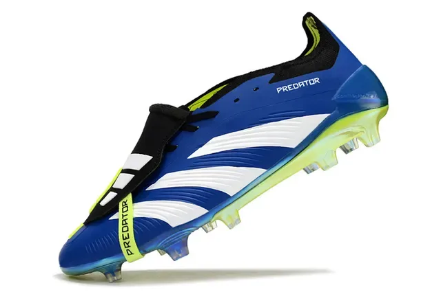 Adidas Predator Chaussures de football bleu et jaune à coupe basse avec trois rayures latérales pour sol ferme 5