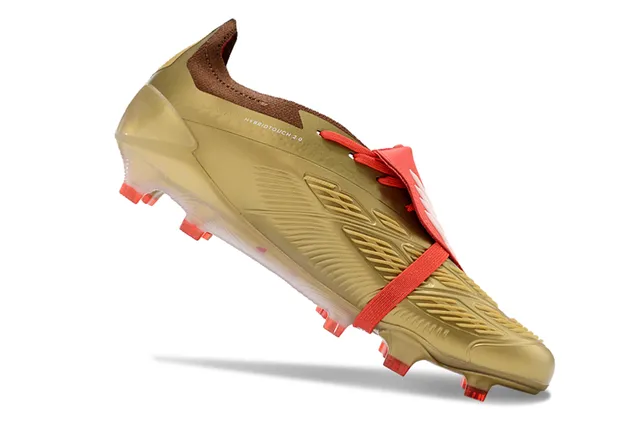 Adidas Predator 金红金属 TPU 鞋面 白色 三条纹 品牌 硬地 足球鞋 2