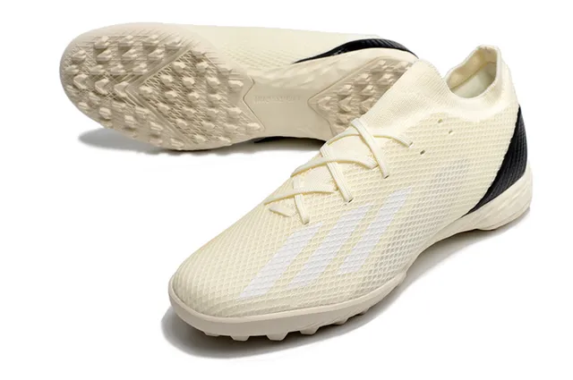 Adidas Predator Tênis de futebol turf laranja e preto com gola de malha ajustável de meia e cadarço assimétrico 14