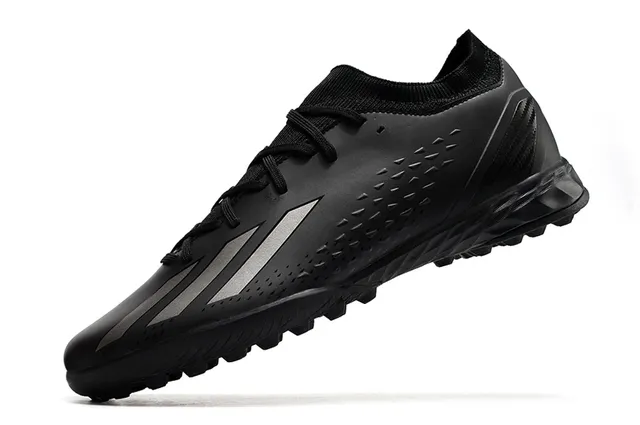Adidas Predator Tênis de futebol turf laranja e preto com gola de malha ajustável de meia e cadarço assimétrico 24