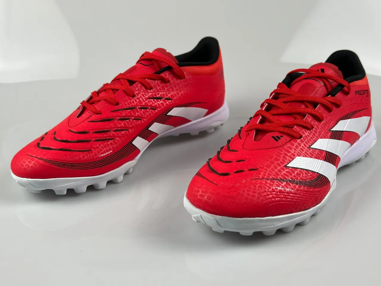Adidas Predator Rouge Blanc Tige Texturée Synthétique Low-Cut Lacets Pelouse Artificielle Chaussures de Football 3