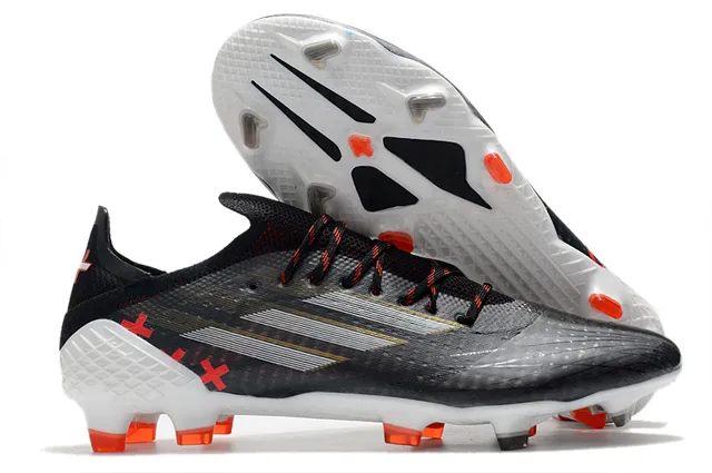 Adidas Red Gold Chaussures de football à coupe basse avec empeine synthétique, cage métallique et semelle pour terrain ferme 13