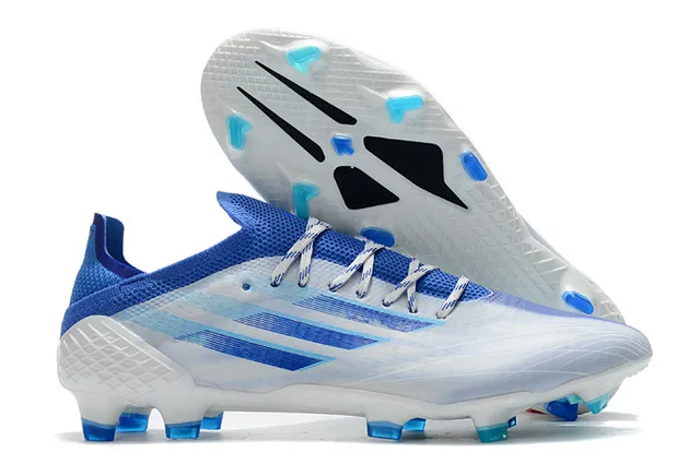Adidas Red Gold Chaussures de football à coupe basse avec empeine synthétique, cage métallique et semelle pour terrain ferme 24