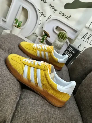 Adidas Samba OG Blue and White Lifestyle Sneakers 7