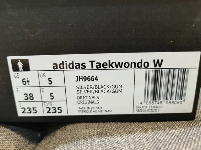 Adidas Samba OG Metallic Silver Black Lifestyle Sneakers 2