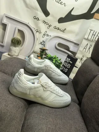 Adidas Samba OG Off-White Lifestyle Sneakers 9