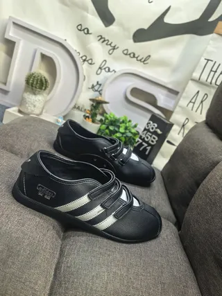 Adidas Samba White Black Low-Top Velcro Strap Closure Lifestyle Sneakers 19